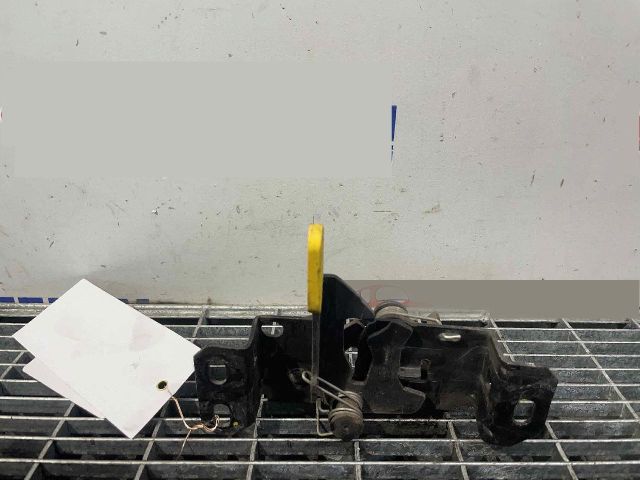 bontott MERCEDES-BENZ GLA-CLASS Motorháztető Zárszerkezet