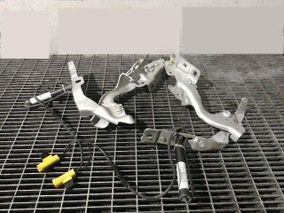 bontott MERCEDES-BENZ GLA-CLASS Motorháztető Zsanér Pár