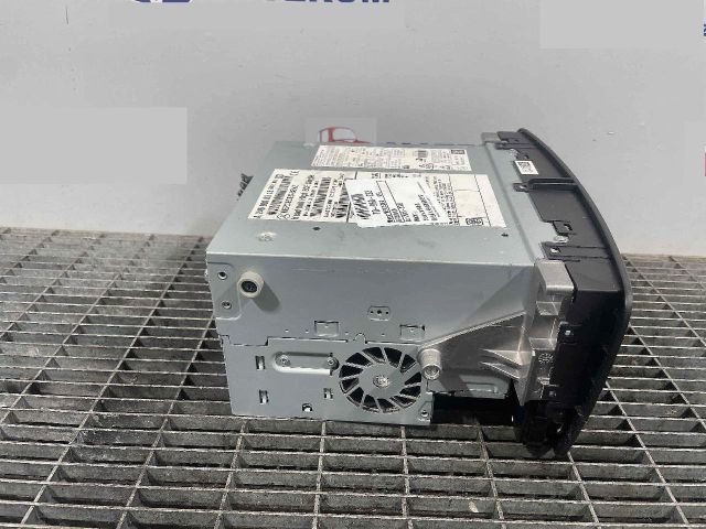 bontott MERCEDES-BENZ GLA-CLASS Rádió / CD