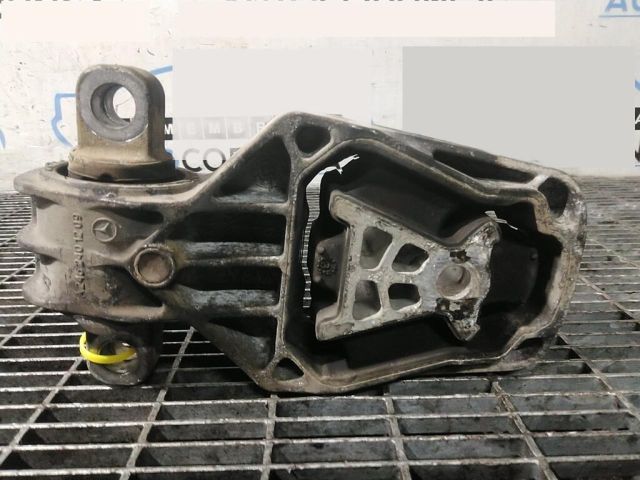 bontott MERCEDES-BENZ GLA-CLASS Tartó Bak