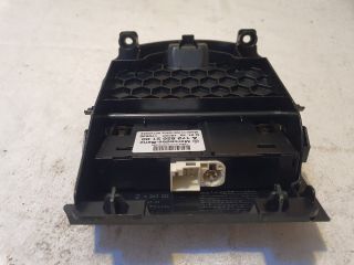 bontott MERCEDES-BENZ GLA-CLASS USB Aljzat
