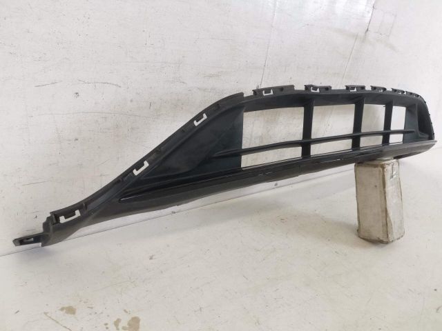 bontott MERCEDES-BENZ GLA Első Lökhárító Alsó (Műanyag)