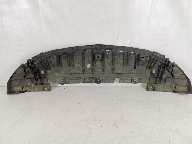 bontott MERCEDES-BENZ GLA Első Lökhárító Alsó Tálca