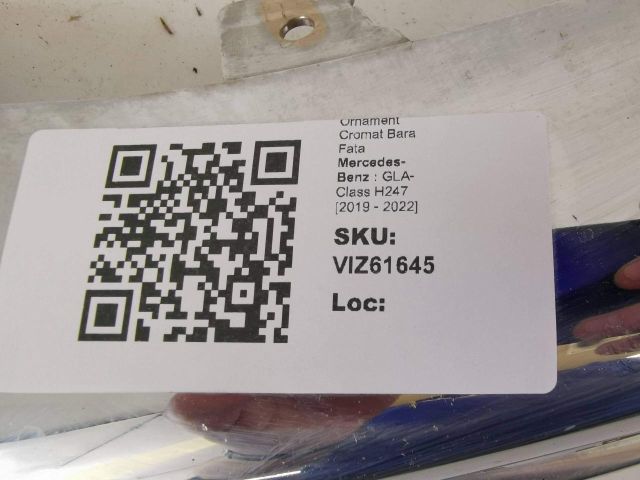 bontott MERCEDES-BENZ GLA Első Lökhárító Díszléc