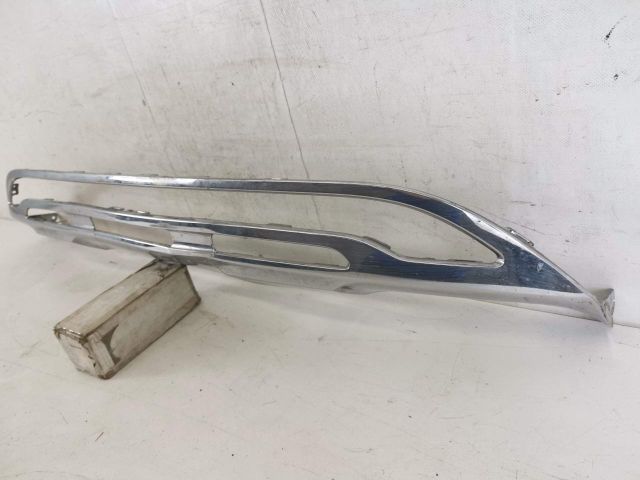 bontott MERCEDES-BENZ GLA Első Lökhárító Díszléc