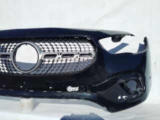 bontott MERCEDES-BENZ GLA Első Lökhárító (Üresen)