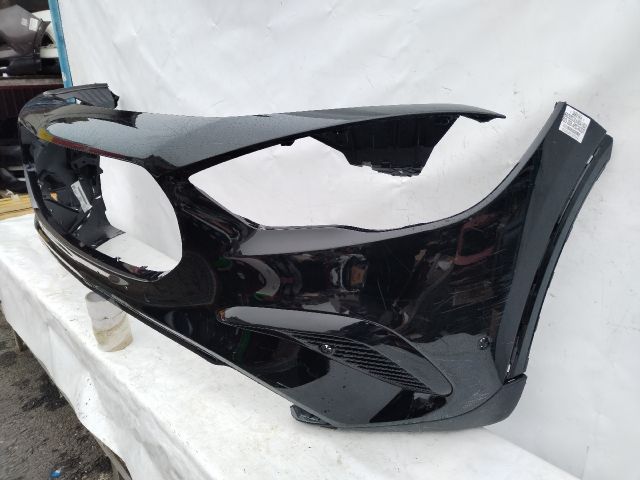 bontott MERCEDES-BENZ GLA Első Lökhárító (Üresen)