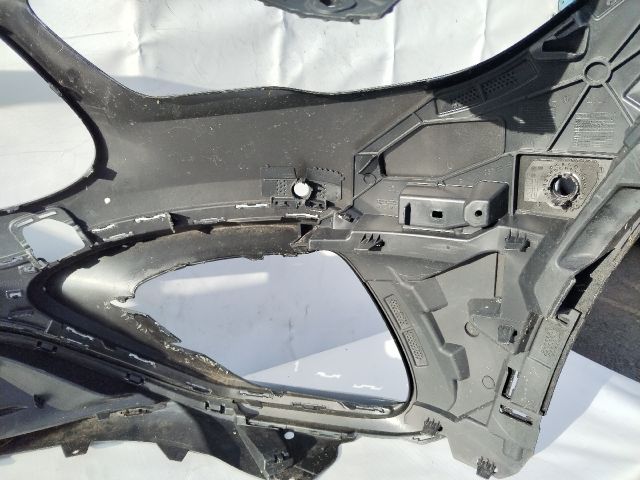 bontott MERCEDES-BENZ GLA Első Lökhárító (Üresen)