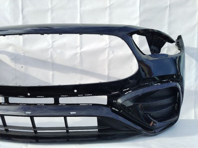 bontott MERCEDES-BENZ GLA Első Lökhárító (Üresen)