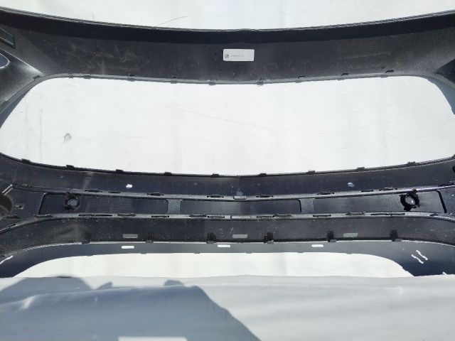 bontott MERCEDES-BENZ GLA Első Lökhárító (Üresen)