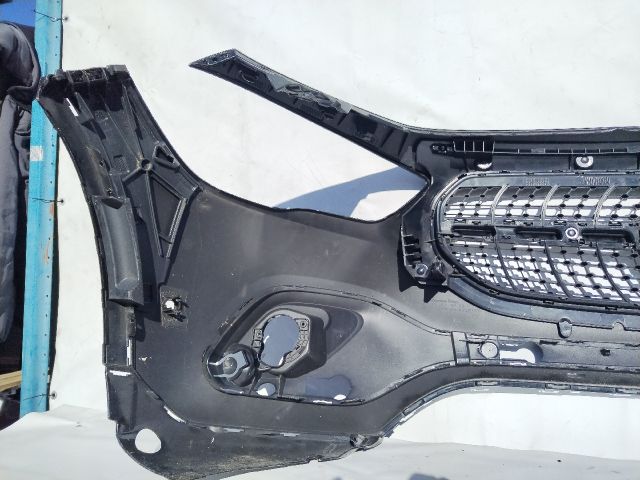 bontott MERCEDES-BENZ GLA Első Lökhárító (Üresen)