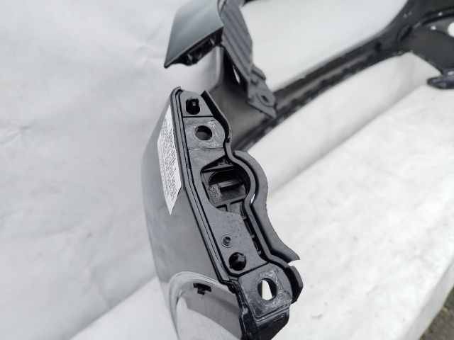 bontott MERCEDES-BENZ GLA Első Lökhárító (Üresen)