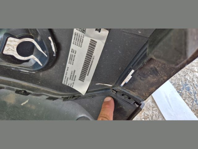 bontott MERCEDES-BENZ GLA Első Lökhárító (Üresen)