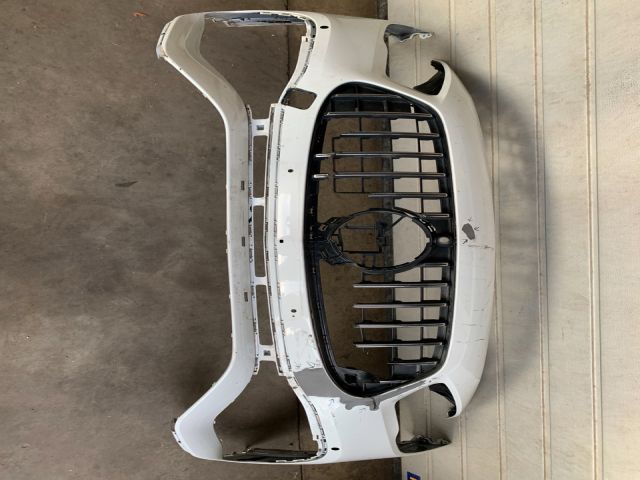 bontott MERCEDES-BENZ GLA Első Lökhárító (Üresen)