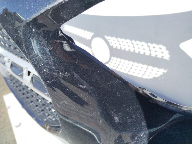 bontott MERCEDES-BENZ GLA Első Lökhárító (Üresen)