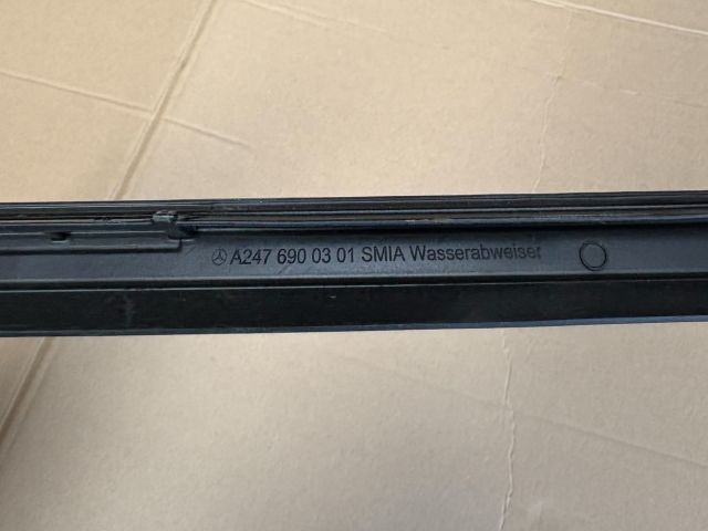 bontott MERCEDES-BENZ GLA Első Szélvédő Bal Díszléc