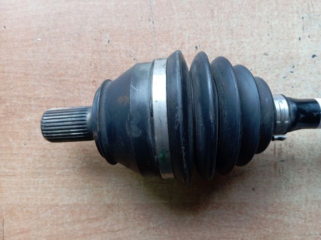 bontott MERCEDES-BENZ GLA Bal Féltengely