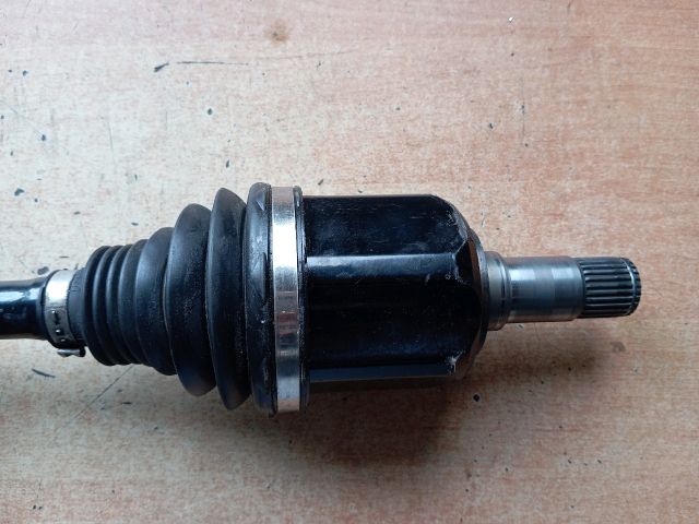 bontott MERCEDES-BENZ GLA Bal Féltengely