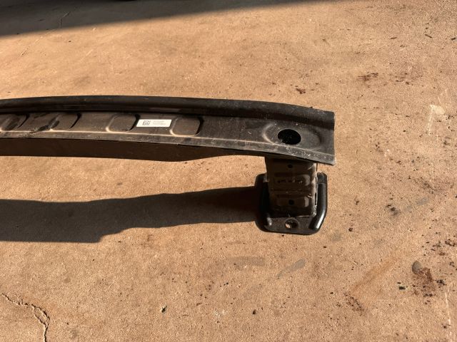 bontott MERCEDES-BENZ GLA Hátsó Lökhárító Merevítő (Fém)