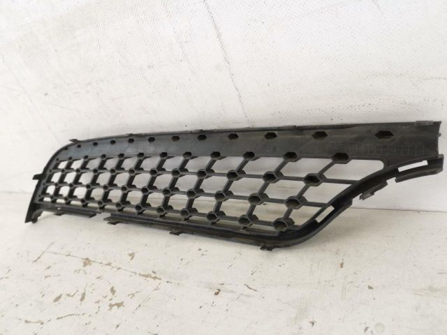 bontott MERCEDES-BENZ GLA Hűtőrács