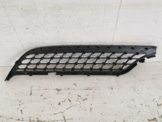 bontott MERCEDES-BENZ GLA Hűtőrács