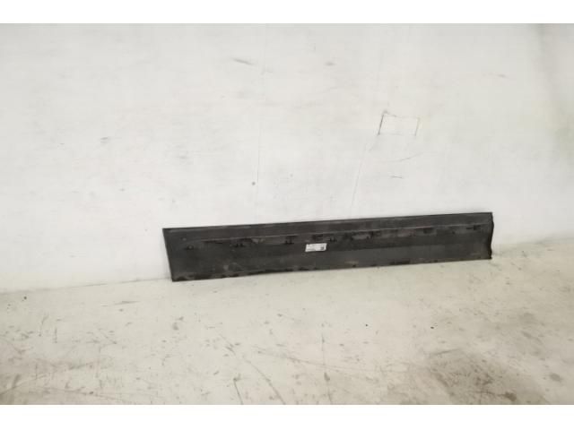 bontott MERCEDES-BENZ GLA Jobb első Ajtó Díszléc