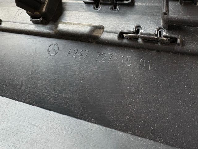 bontott MERCEDES-BENZ GLA Jobb első Ajtó Díszléc