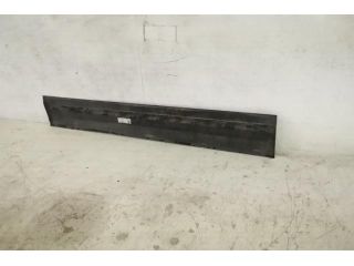 bontott MERCEDES-BENZ GLA Jobb első Ajtó Díszléc