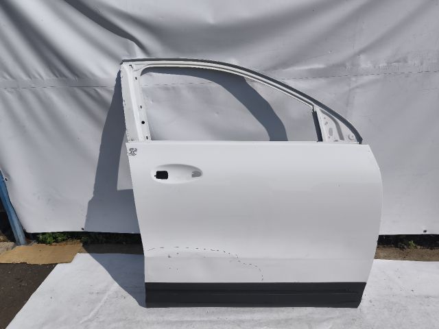 bontott MERCEDES-BENZ GLA Jobb első Ajtó (Üres lemez)