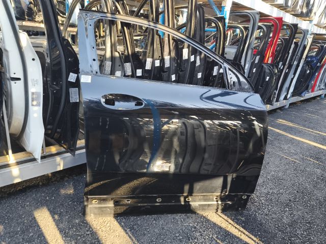 bontott MERCEDES-BENZ GLA Jobb első Ajtó (Üres lemez)