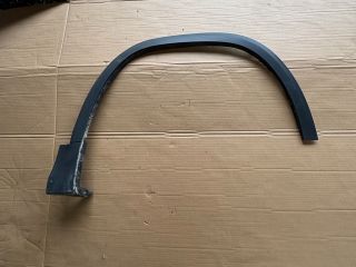 bontott MERCEDES-BENZ GLA Jobb első Sárvédő Díszléc