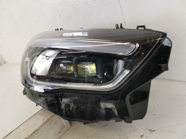 bontott MERCEDES-BENZ GLA Jobb Fényszóró