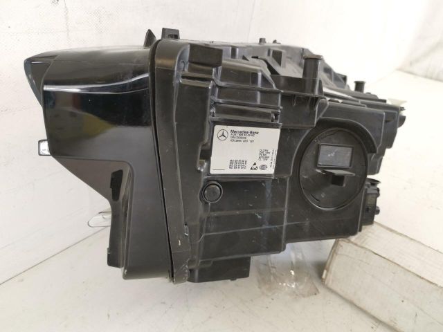 bontott MERCEDES-BENZ GLA Jobb Fényszóró