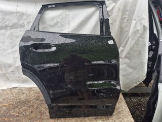 bontott MERCEDES-BENZ GLA Jobb hátsó Ajtó (Üres lemez)