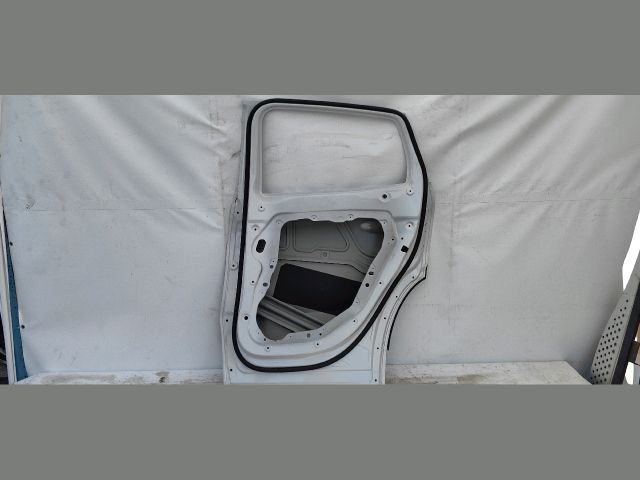 bontott MERCEDES-BENZ GLA Jobb hátsó Ajtó (Üres lemez)