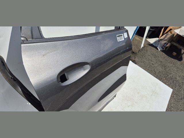 bontott MERCEDES-BENZ GLA Jobb hátsó Ajtó (Üres lemez)