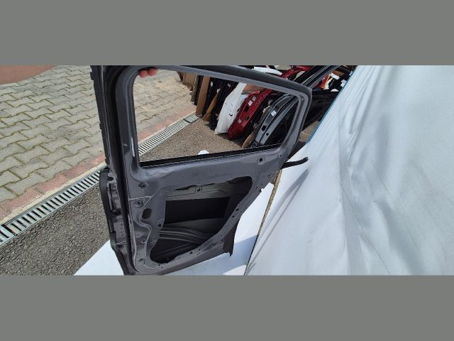 bontott MERCEDES-BENZ GLA Jobb hátsó Ajtó (Üres lemez)