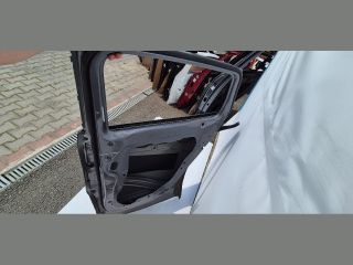 bontott MERCEDES-BENZ GLA Jobb hátsó Ajtó (Üres lemez)