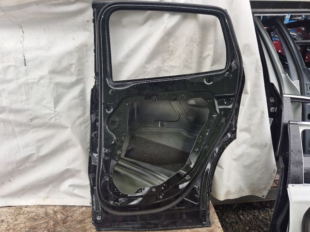 bontott MERCEDES-BENZ GLA Jobb hátsó Ajtó (Üres lemez)