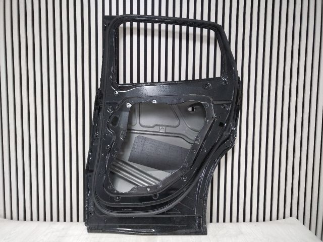 bontott MERCEDES-BENZ GLA Jobb hátsó Ajtó (Üres lemez)