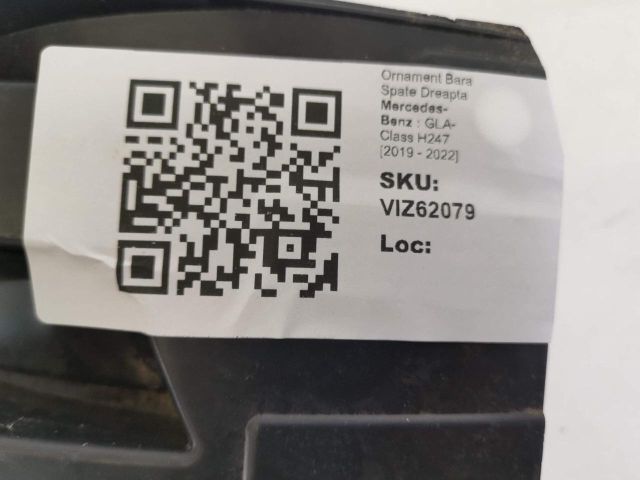 bontott MERCEDES-BENZ GLA Jobb hátsó Lökhárító Díszléc