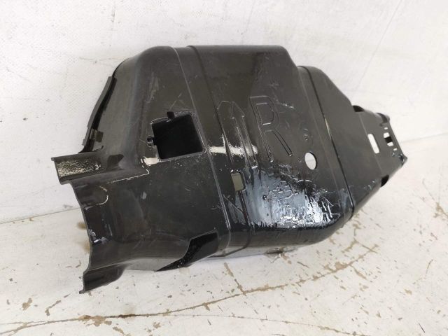 bontott MERCEDES-BENZ GLA Jobb hátsó Lökhárító Díszléc