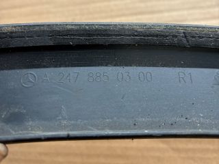 bontott MERCEDES-BENZ GLA Jobb hátsó Sárvédő Díszléc