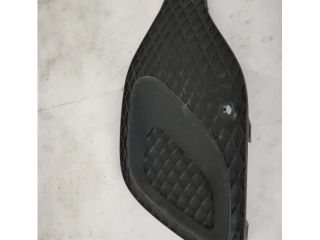 bontott MERCEDES-BENZ GLA Jobb Ködlámpa Rács