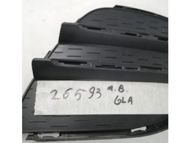 bontott MERCEDES-BENZ GLA Jobb Ködlámpa Rács