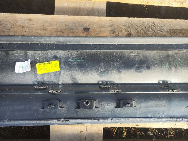 bontott MERCEDES-BENZ GLB Bal első Ajtó Díszléc