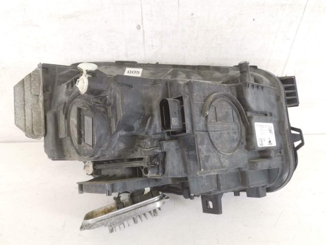 bontott MERCEDES-BENZ GLB Bal Ledes Fényszóró