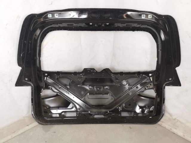 bontott MERCEDES-BENZ GLB Csomagtérajtó (Üres lemez)