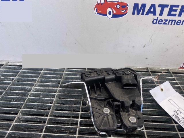 bontott MERCEDES-BENZ GLB Csomagtérajtó Ütköző