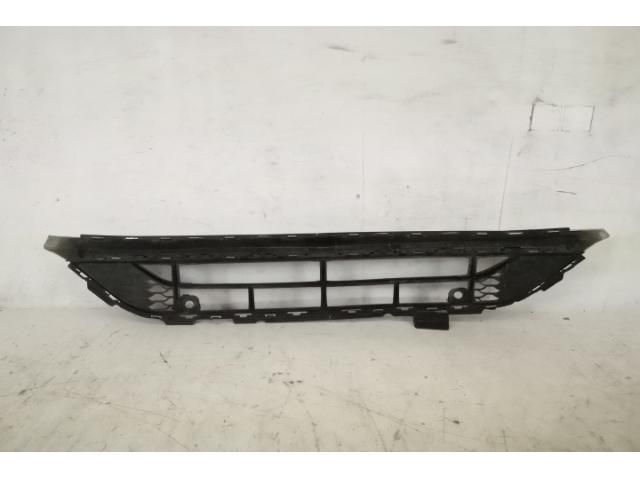 bontott MERCEDES-BENZ GLB Első Lökhárító Alsó Középső Díszrács